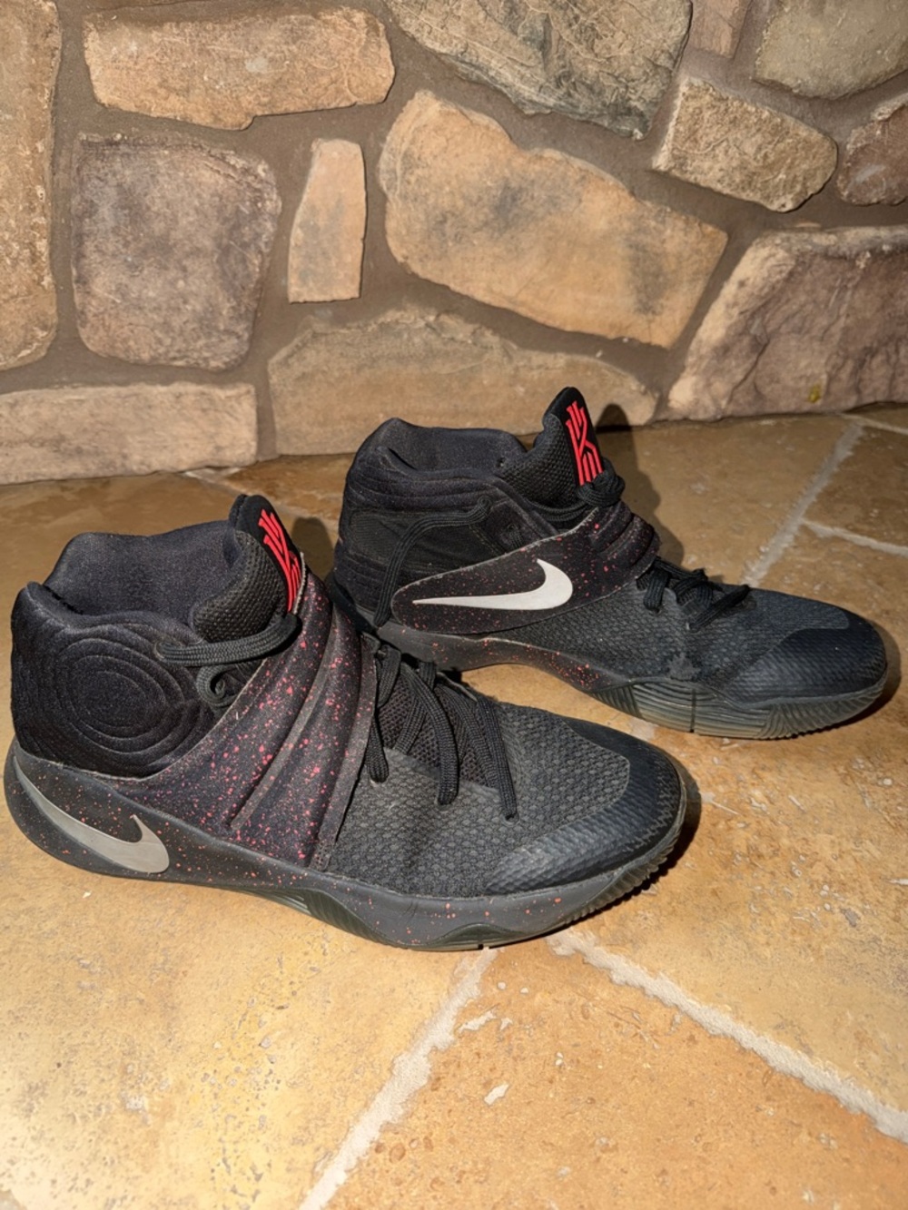 Nike Black Basketball High-Tops with Red Speckle